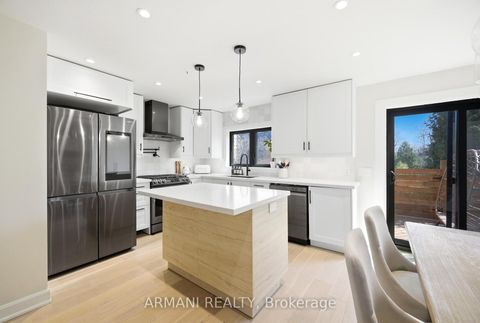 Photo 16 at 11 Gotham Court, Amesbury, Toronto