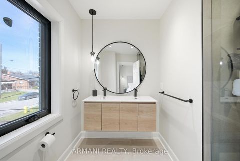 Photo 26 at 11 Gotham Court, Amesbury, Toronto