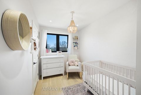 Photo 31 at 11 Gotham Court, Amesbury, Toronto