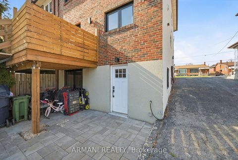 Photo 33 at 11 Gotham Court, Amesbury, Toronto