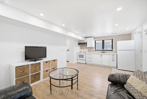 Photo 35 at 11 Gotham Court, Amesbury, Toronto