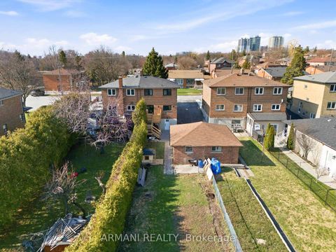 Photo 43 at 11 Gotham Court, Amesbury, Toronto