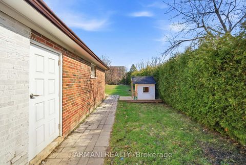 Photo 46 at 11 Gotham Court, Amesbury, Toronto