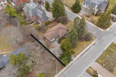 Photo 8 at 17 Denham Drive, South Richvale, Richmond Hill