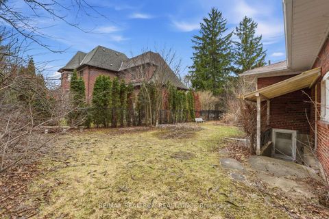 Photo 11 at 17 Denham Drive, South Richvale, Richmond Hill