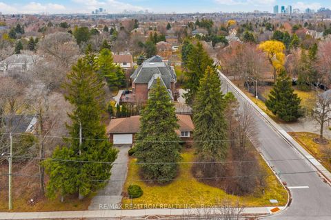 Photo 38 at 17 Denham Drive, South Richvale, Richmond Hill