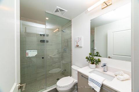 Photo 14 at 1503 - 120 Eagle Rock Way, Rural Vaughan, Vaughan