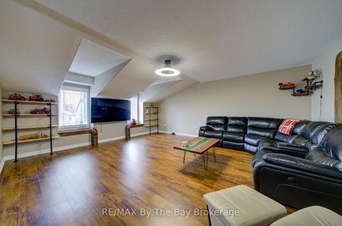 Photo 3 at 229 Atkinson Street, Stayner, Clearview