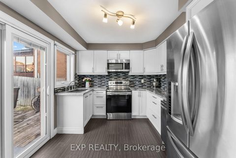 Photo 12 at 19 Natanya Boulevard, Keswick North, Georgina