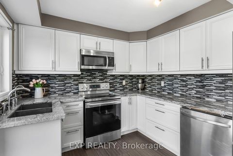 Photo 13 at 19 Natanya Boulevard, Keswick North, Georgina