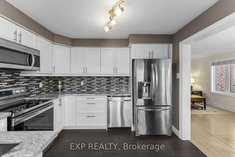 Photo 15 at 19 Natanya Boulevard, Keswick North, Georgina