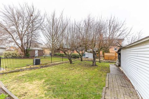 Photo 4 at 166 Delta Street, Alderwood, Toronto