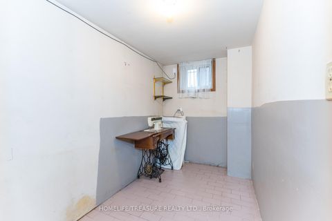 Photo 34 at 166 Delta Street, Alderwood, Toronto