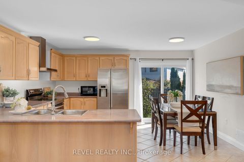 Photo 9 at 77 Marsellus Drive, Holly, Barrie