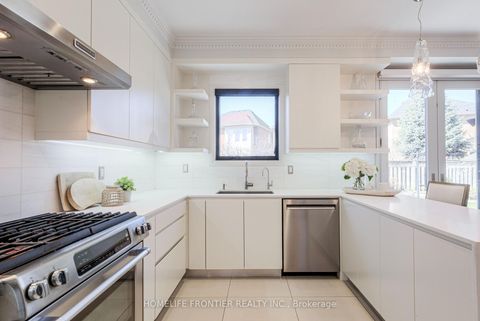 Photo 11 at 126 Forecastle Road, Patterson, Vaughan