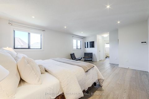 Photo 24 at 126 Forecastle Road, Patterson, Vaughan