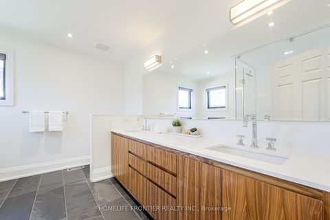 Photo 27 at 126 Forecastle Road, Patterson, Vaughan