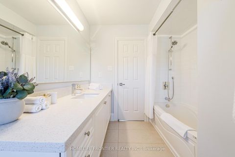 Photo 38 at 126 Forecastle Road, Patterson, Vaughan