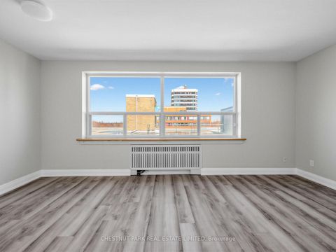 Photo 4 at 404 - 2 Ridelle Avenue, Forest Hill North, Toronto