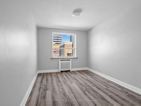 Photo 16 at 404 - 2 Ridelle Avenue, Forest Hill North, Toronto