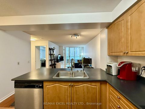 Photo 14 at 712 - 350 Red Maple Road, Langstaff, Richmond Hill