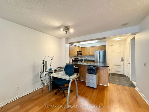 Photo 16 at 712 - 350 Red Maple Road, Langstaff, Richmond Hill