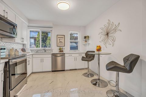 Photo 10 at 16 Tuna Court, Donalda, Toronto