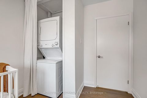 Photo 18 at 16 Tuna Court, Donalda, Toronto