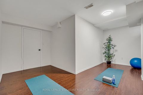 Photo 32 at 16 Tuna Court, Donalda, Toronto