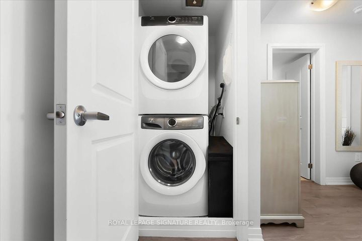 Photo 24 at 8 - 181 William Duncan Road, CFB, Toronto