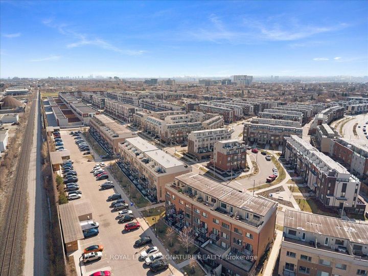 Photo 33 at 8 - 181 William Duncan Road, CFB, Toronto