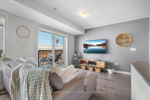 Photo 12 at 8 - 181 William Duncan Road, CFB, Toronto