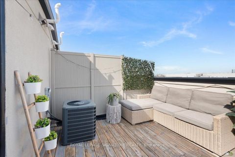 Photo 31 at 8 - 181 William Duncan Road, CFB, Toronto