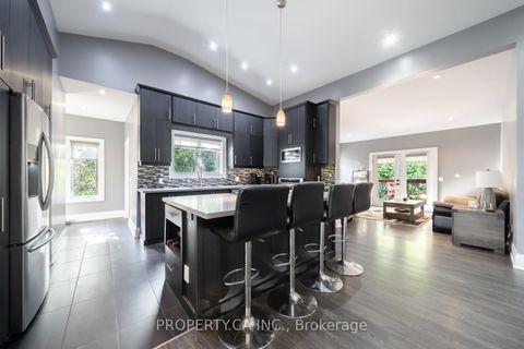 Photo 8 at 176 Pleasant Boulevard, Keswick South, Georgina