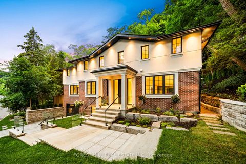 Photo 2 at 52 Roxborough Drive, Moore Park, Toronto