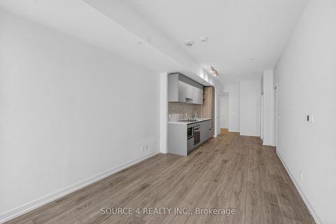 Photo 7 at 4911 - 55 Mercer Street, Waterfront Communities C1, Toronto