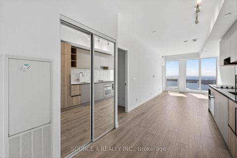 Photo 10 at 4911 - 55 Mercer Street, Waterfront Communities C1, Toronto