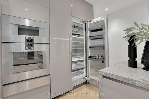 Photo 13 at 104 - 7 Dale Avenue, Moore Park, Toronto