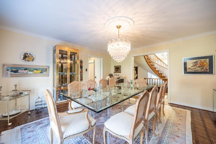 Photo 9 at 10 Whitelaw Court, Grandview, Markham