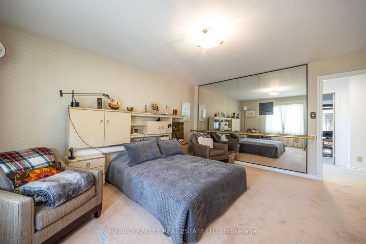 Photo 34 at 10 Whitelaw Court, Grandview, Markham