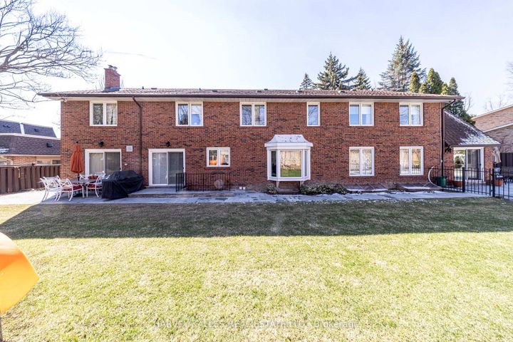 Photo 49 at 10 Whitelaw Court, Grandview, Markham