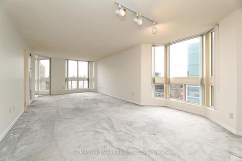 Photo 8 at 1704 - 10 Kenneth Avenue, Willowdale East, Toronto