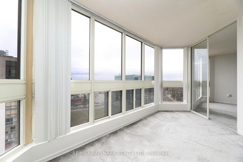 Photo 11 at 1704 - 10 Kenneth Avenue, Willowdale East, Toronto