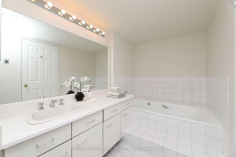 Photo 21 at 1704 - 10 Kenneth Avenue, Willowdale East, Toronto