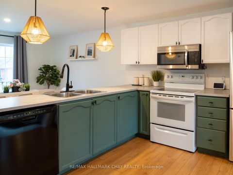 Photo 8 at 163 Columbia Road, Holly, Barrie