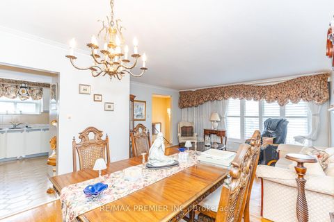 Photo 5 at 16 Orchardcroft Crescent, York University Heights, Toronto