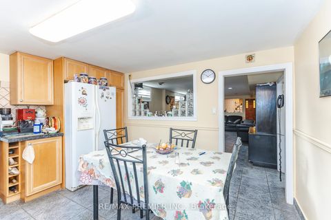 Photo 23 at 16 Orchardcroft Crescent, York University Heights, Toronto