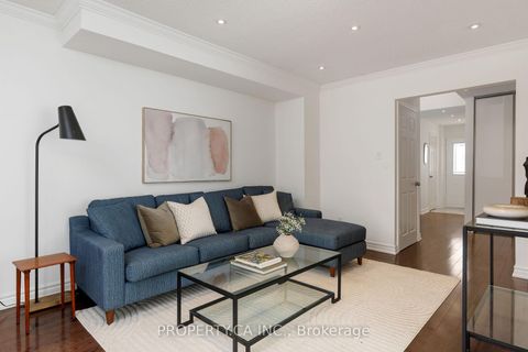 Photo 3 at 42 Cog Hill Drive, Glen Shields, Vaughan