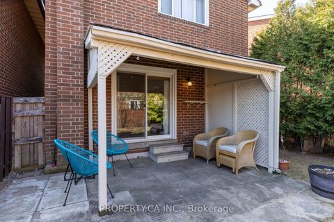 Photo 6 at 42 Cog Hill Drive, Glen Shields, Vaughan