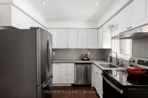 Photo 9 at 42 Cog Hill Drive, Glen Shields, Vaughan